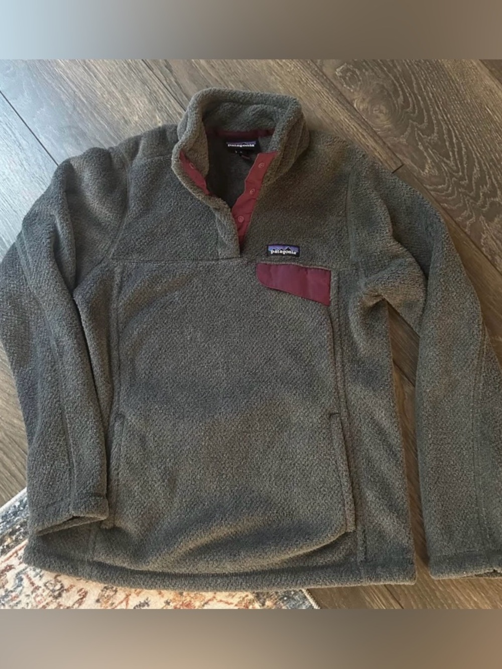 Women’s Patagonia pull-over